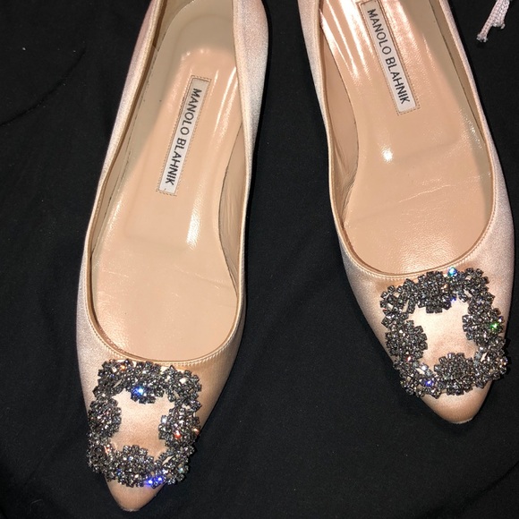 Manolo Blahnik Shoes - 100 % authentic Manolo Blahnik hangisi 37